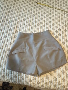 “OddMuse London Tailored High Waist Shorts Gray Taupe Size Large”